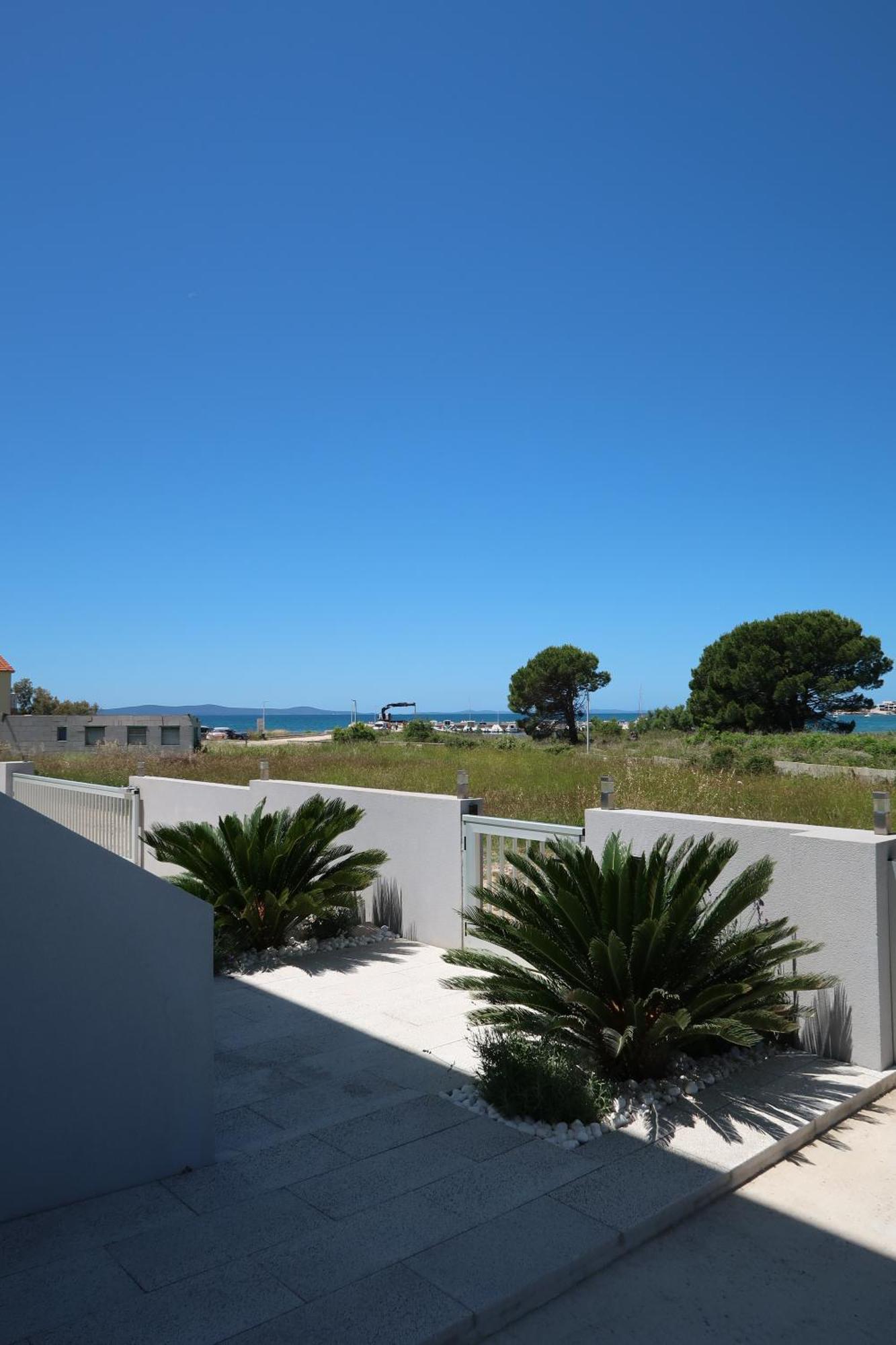 Apartments Villa Prima Privlaka  Eksteriør bilde